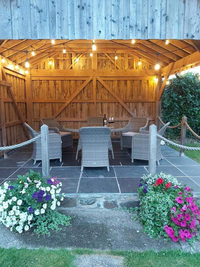 Llys Bach Apartment At Llys Aeron Aberaeron Exterior foto